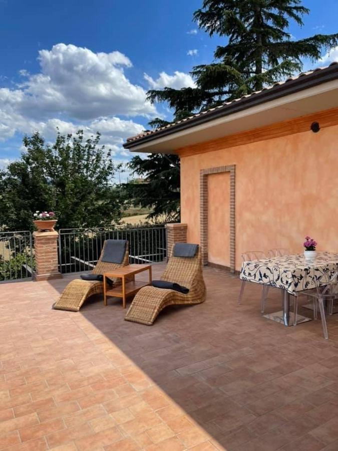 Apartamento La Posta Di Bacco Gualdo Cattaneo Exterior foto